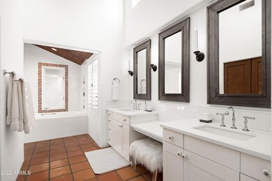 Primary Suite Bathroom