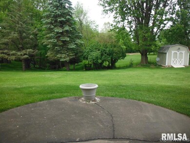 143 Lakeland Dr, Galesburg, IL 61401 - photo 4