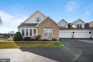 2024 Rose Dr, Pennsburg, PA 18073 - photo 4