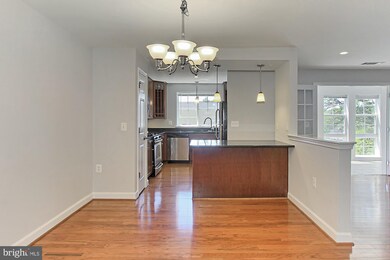 4081 S Four Mile Run Dr unit 403, Arlington, VA 22204 - photo 4
