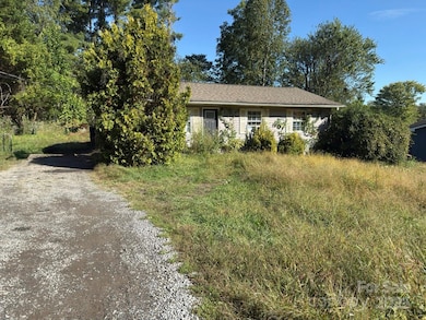 9 Somerset Rd, Arden, NC 28704 - photo 2