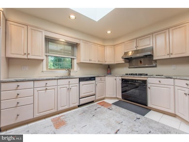 602 Hyde Run Dr, Wilmington, DE 19808 - photo 5