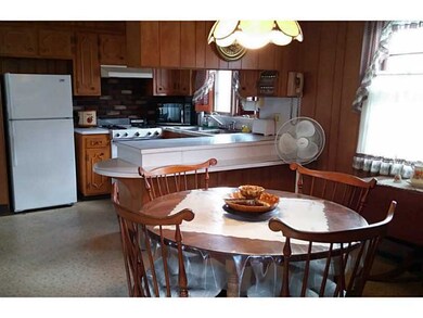 11 Crescent Ave, Cranston, RI 02910 - photo 5