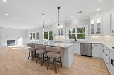 2282 Sycamore Place, Merrick, NY 11566 - photo 7