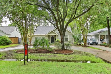 1582 Sue Barnett Dr, Houston, TX 77018 - photo 2