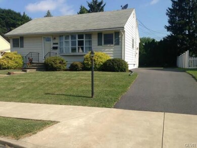 1546 Crestwood Rd, Bethlehem, PA 18018 - photo 2