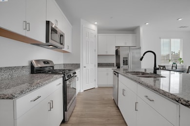 15455 Folktale Way, Lathrop, CA 95330 - photo 7