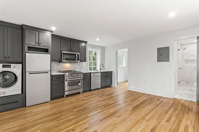 19 Smith Street, D-3