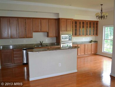 16468 Steerage Cir, Woodbridge, VA 22191 - photo 2