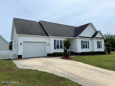 583 Bayberry Ln, Winterville, NC 28590 - photo 2