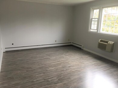 Living Room 2 (2)