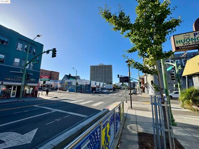 220 International Blvd, Oakland, CA 94606 - photo 4