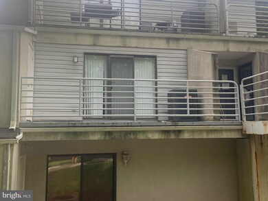 80 Ashlar Hill Ct, Parkville, MD 21234 - photo 2