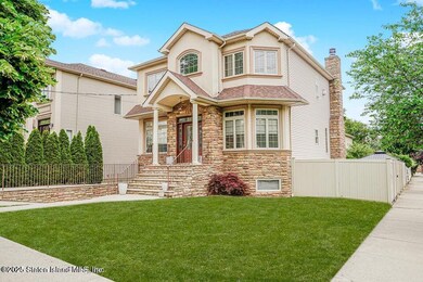 694 Edgegrove Ave unit 715, Staten Island, NY 10312 - photo 2