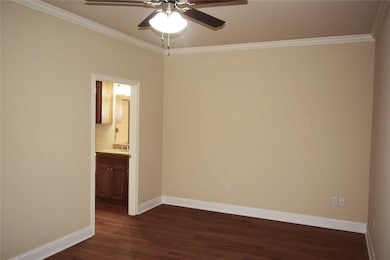 3901 Montecito Dr unit 2016, Denton, TX 76210 - photo 5