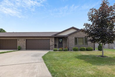 175 Regency Pkwy, La Porte, IN 46350 - photo 2