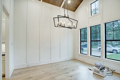 1730 Woodcrest Dr, Houston, TX 77018 - photo 4