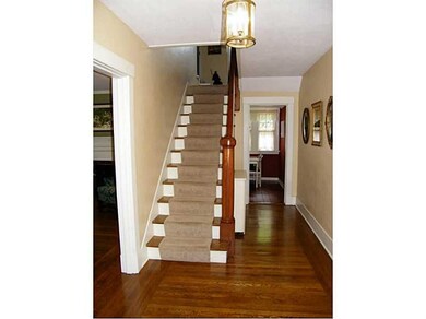 Entry/Foyer.