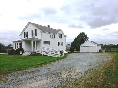 74 Fayal Ln, Middletown, RI 02842 - photo 2