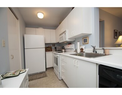 273 Cambridge Rd unit 211, Woburn, MA 01801 - photo 6