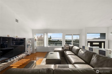 304 S 213th St, Des Moines, WA 98198 - photo 7