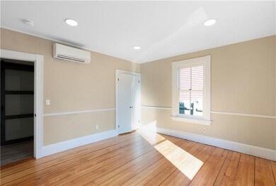 35 Elm St unit 3, Newport, RI 02840 - photo 6