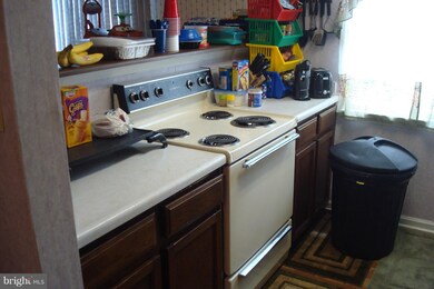 9704 Hagel Cir unit C, Lorton, VA 22079 - photo 4