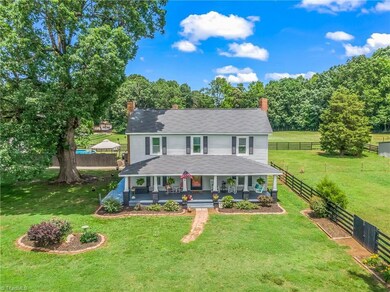 2842 Spencer Rd, High Point, NC 27263 - photo 2