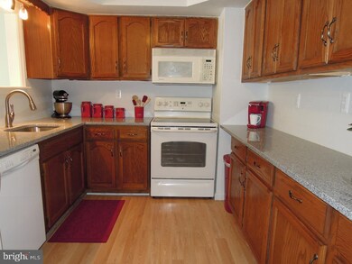 515 Portsmouth Ct, Sellersville, PA 18960 - photo 7