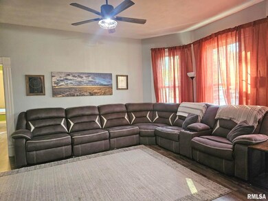 707 9th Ave, Durant, IA 52747 - photo 6