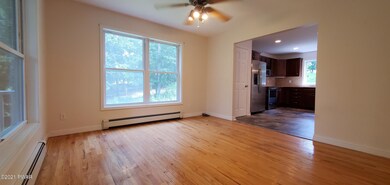 148 Arbutus Ln, Milford, PA 18337 - photo 6