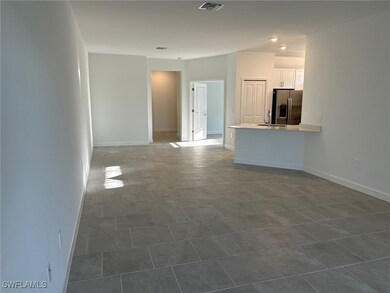 19492 Hinkley Dr, Estero, FL 33928 - photo 5