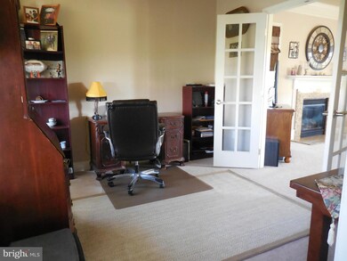 9042 Lindale Ave, Greencastle, PA 17225 - photo 7