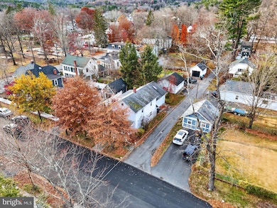 408 5th St, Milford, PA 18337 - photo 2