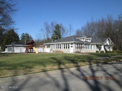 Cottages Lots 002