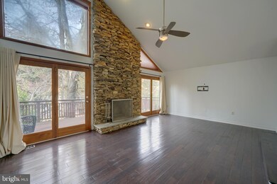 8512 Pineway Dr, Laurel, MD 20723 - photo 3