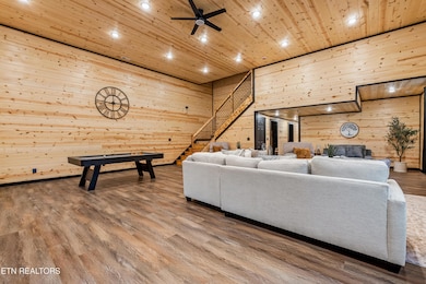 2881 Caughron Mountain Rd, Sevierville, TN 37876 - photo 3