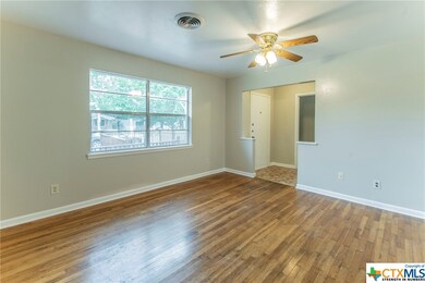 404 Nauert St, Copperas Cove, TX 76522 - photo 5