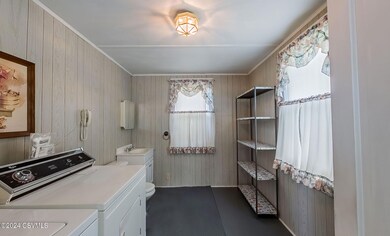 Laundry/Mudroom/Half Bath