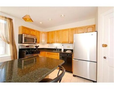 386 Riverway unit 5, Boston, MA 02115 - photo 4