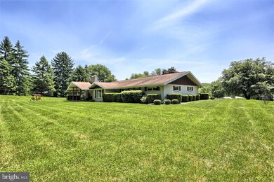 4871 Hawthorn Dr, Harrisburg, PA 17111 - photo 4