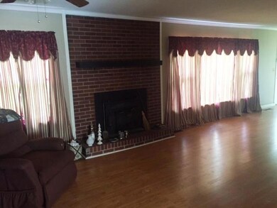 901 Cowan Ave, Shelbyville, TN 37160 - photo 5