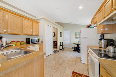 917 Brayton Ln, Davenport, FL 33897 - photo 6