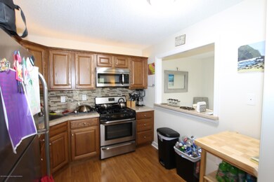 27 Players Cir unit C1, Tinton Falls, NJ 07724 - photo 7