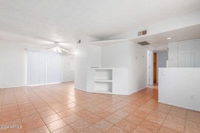 2847 N 46th Ave unit 6, Phoenix, AZ 85035 - photo 6