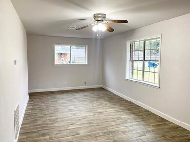 2403 Leaman Ave, Rosenberg, TX 77471 - photo 3