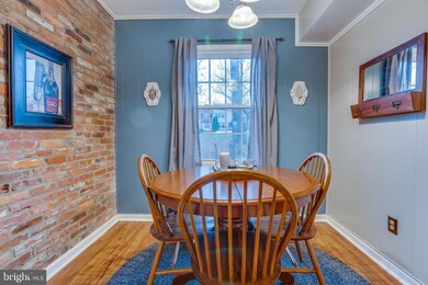 8396 Forrester Blvd unit 555, Springfield, VA 22152 - photo 5