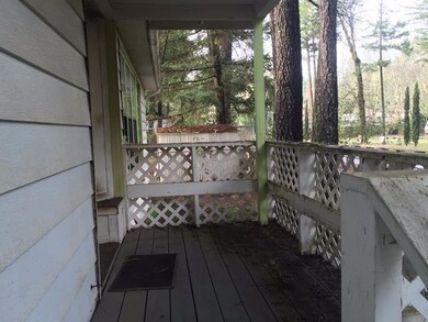 242 Honeybee Ln, Cave Junction, OR 97523 - photo 4