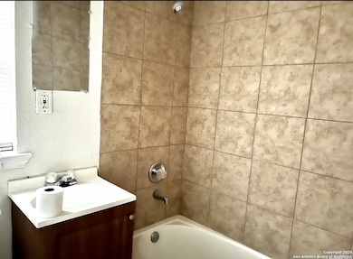 239 Waugh St, San Antonio, TX 78223 - photo 7
