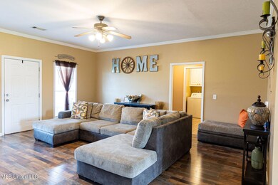 living area 2